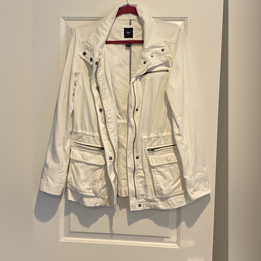 White Gap utility jacket size M